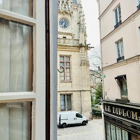 Cosy En Plein Coeur Historique Appartamento *